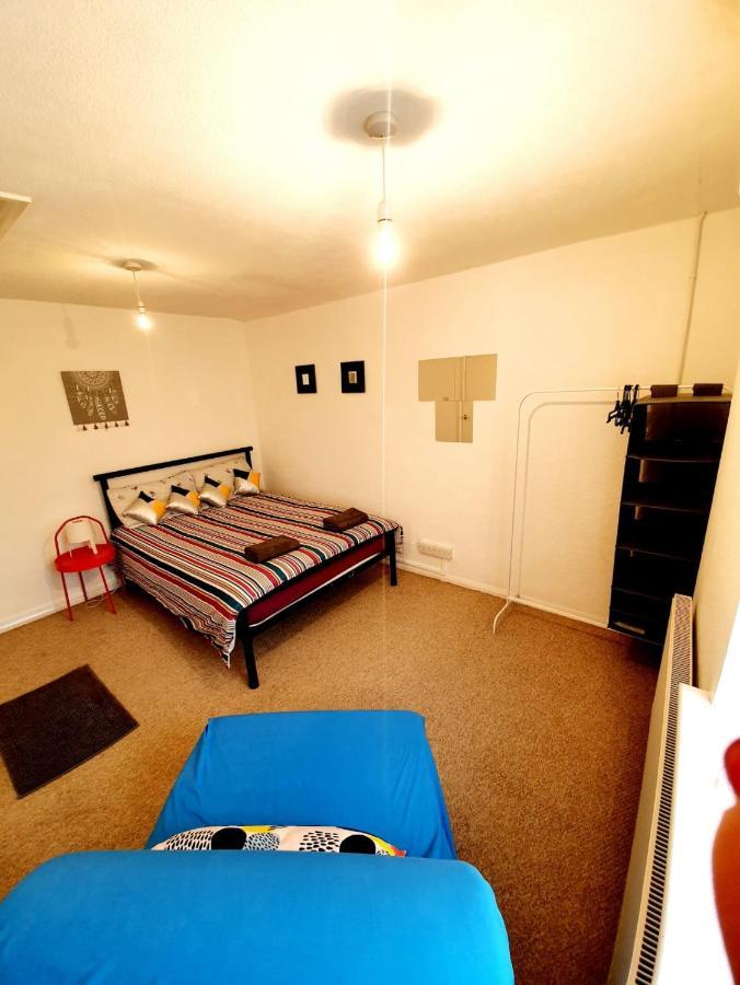Rayleigh Town Centre 2 Bedroom Apartment Exterior photo